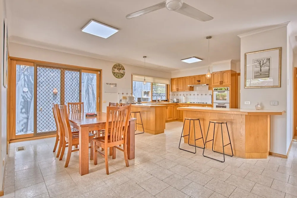 Spacious family home St Kilda