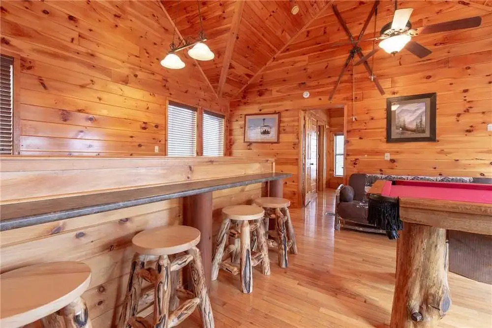 Starry Nights Lodge - Five Bedroom Cabin