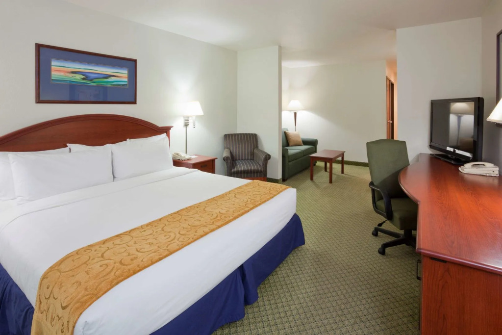GrandStay Hotel & Suites Becker