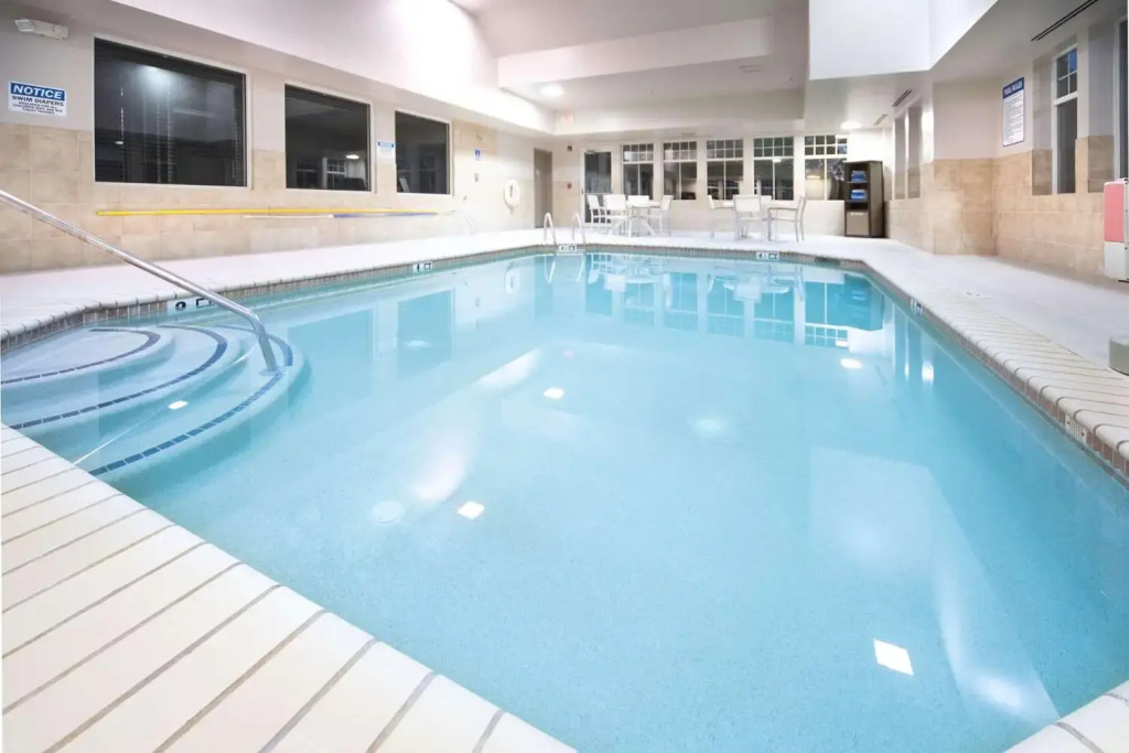 Country Inn & Suites by Radisson, Stone Mountain, GA