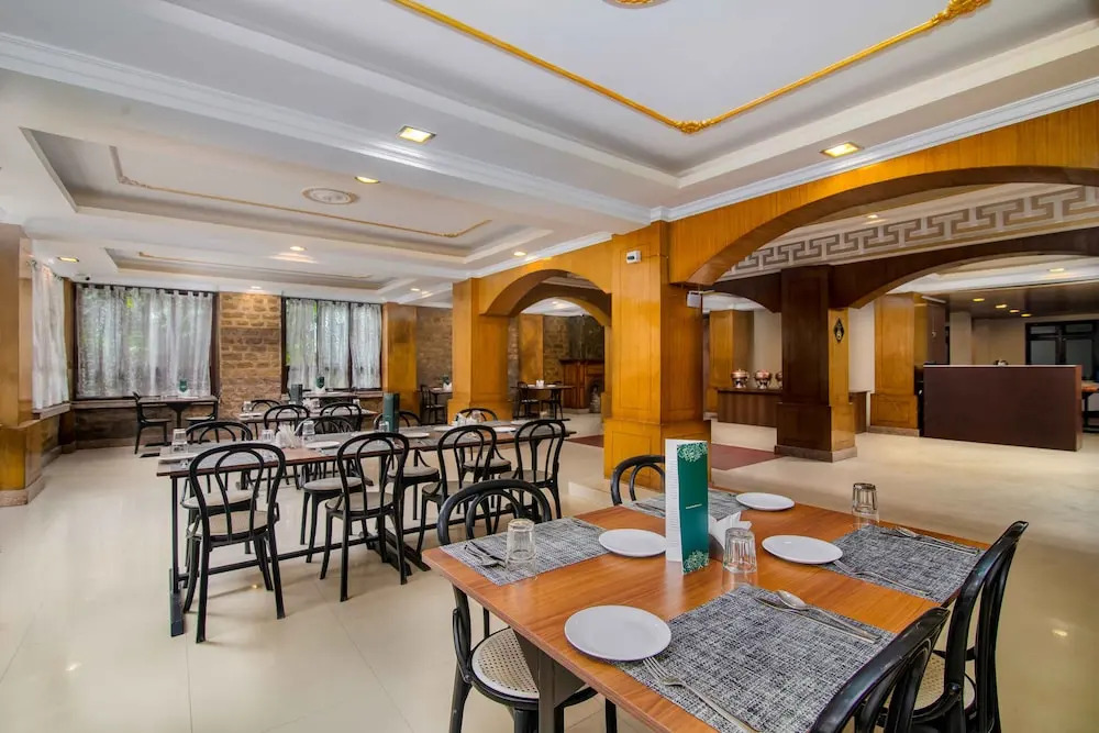 Muscatel BhumSang - 200 Mts from Mall Road
