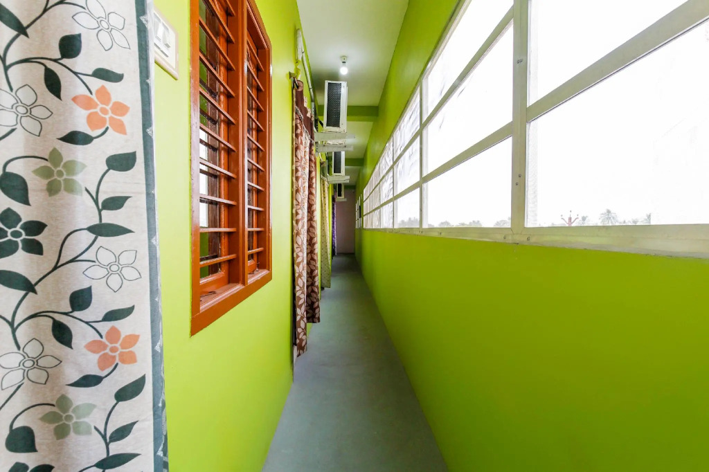 OYO 68950 Dat Sri Nandhiswar Residency