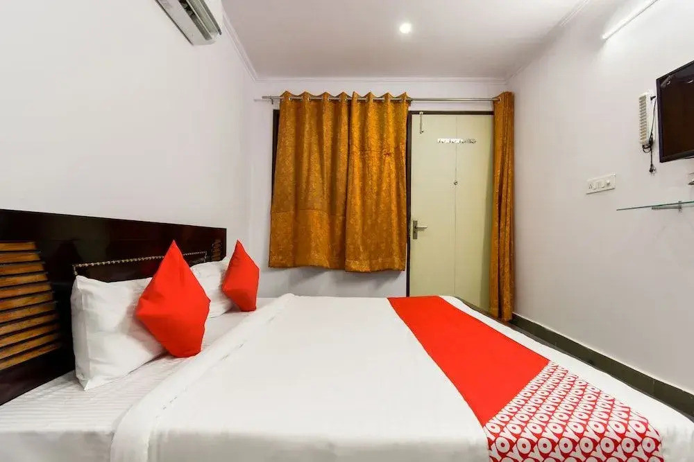 OYO 45329 Hotel Shreemaya