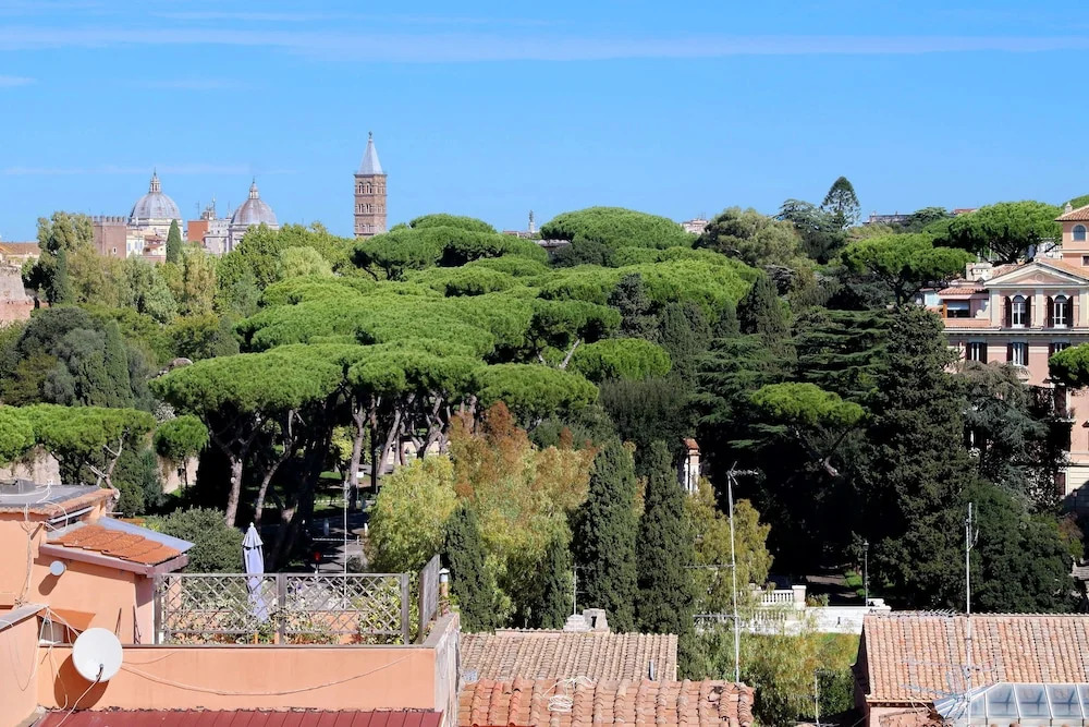 Rome Accommodation - Celimontana