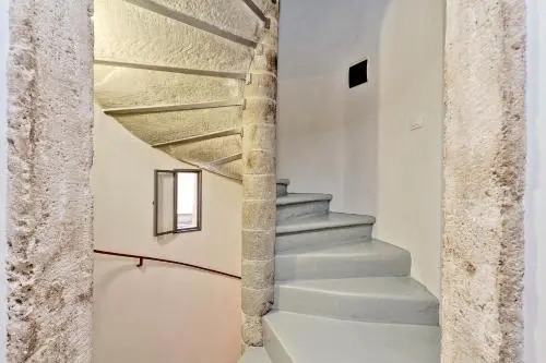 Parione Charme - My Extra Home