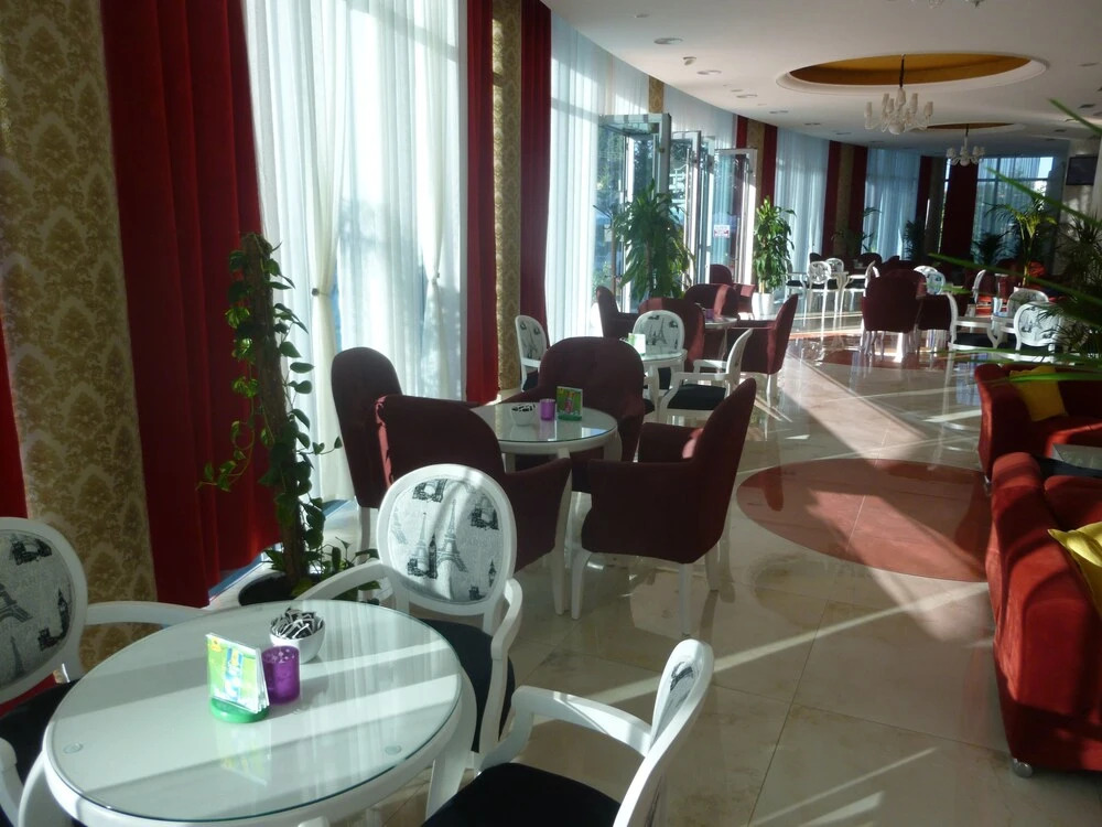 Hotel Red Apple