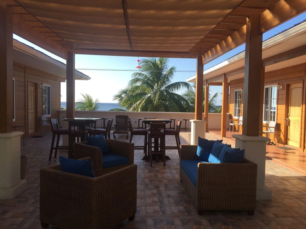 Mr. Tucan Hotel