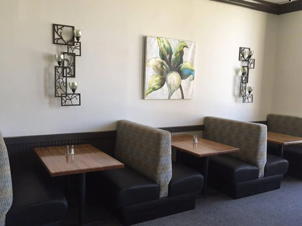 Holiday Inn Westbury-Long Island by IHG