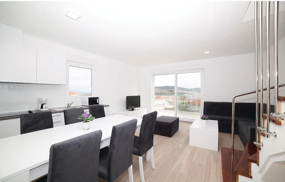 Amazing Apartment in Trogir With 3 Bedrooms and Wifi