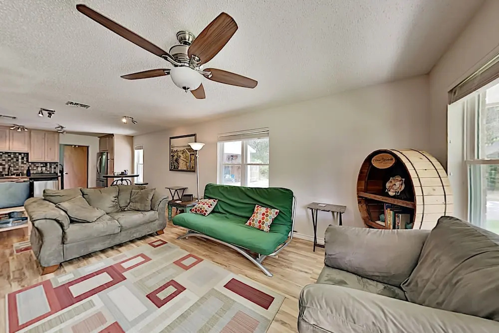 Coastal Getaway: Large Yard, Firepit - Near Beach 2 Bedroom Home