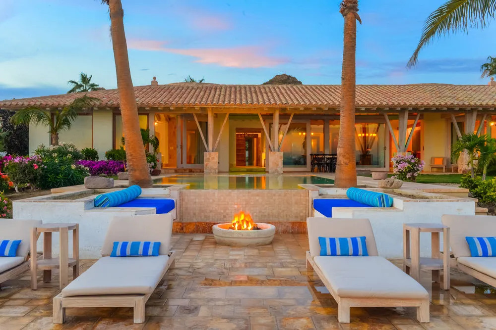 Villa Piedra Blanca by Cabo Villas