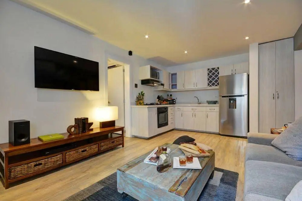 Oasis Suites