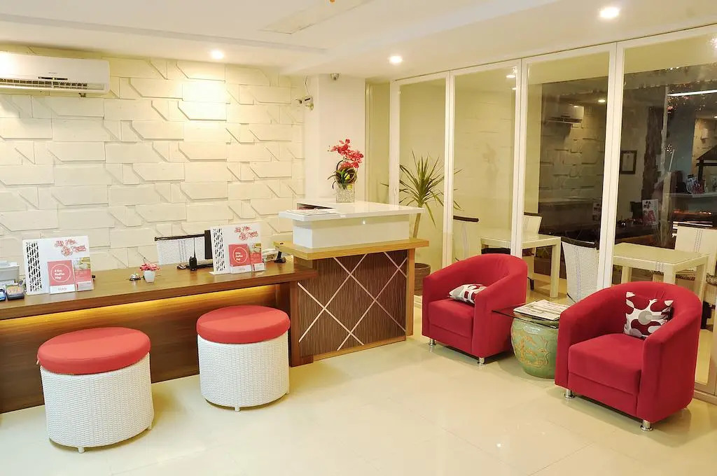 Tickle Hotel