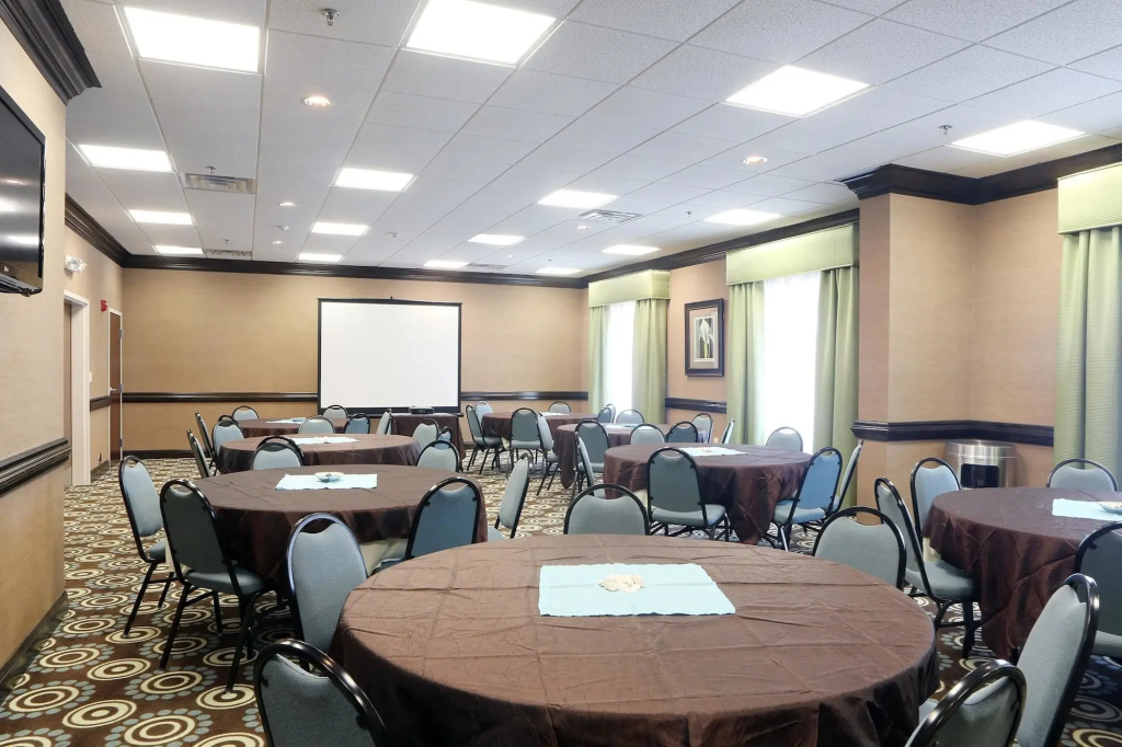 Hampton Inn and Suites Swansboro Near Camp Lejeune