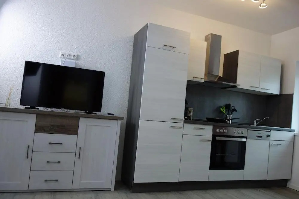 Race & Rest Apartments