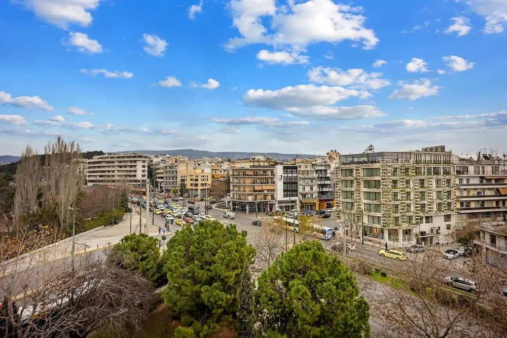 Sunny Cozy 3bd apt Just a min Away to Acropolis