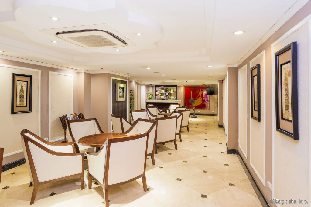 Scent Premium Hotel and Sky Bar