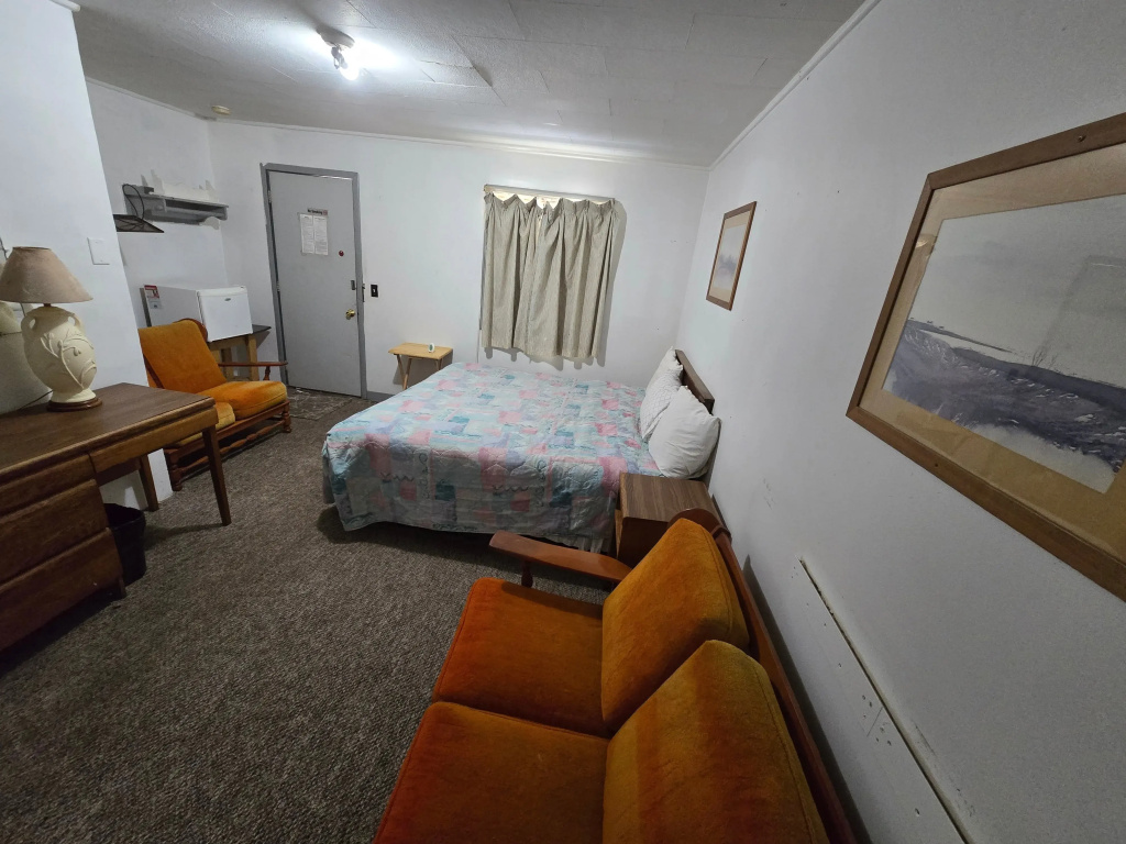 OYO Sandman Inn