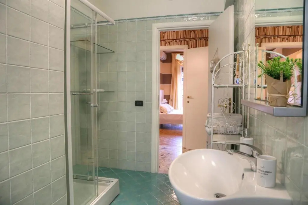 La Casetta di Lina Rooms and Apartments