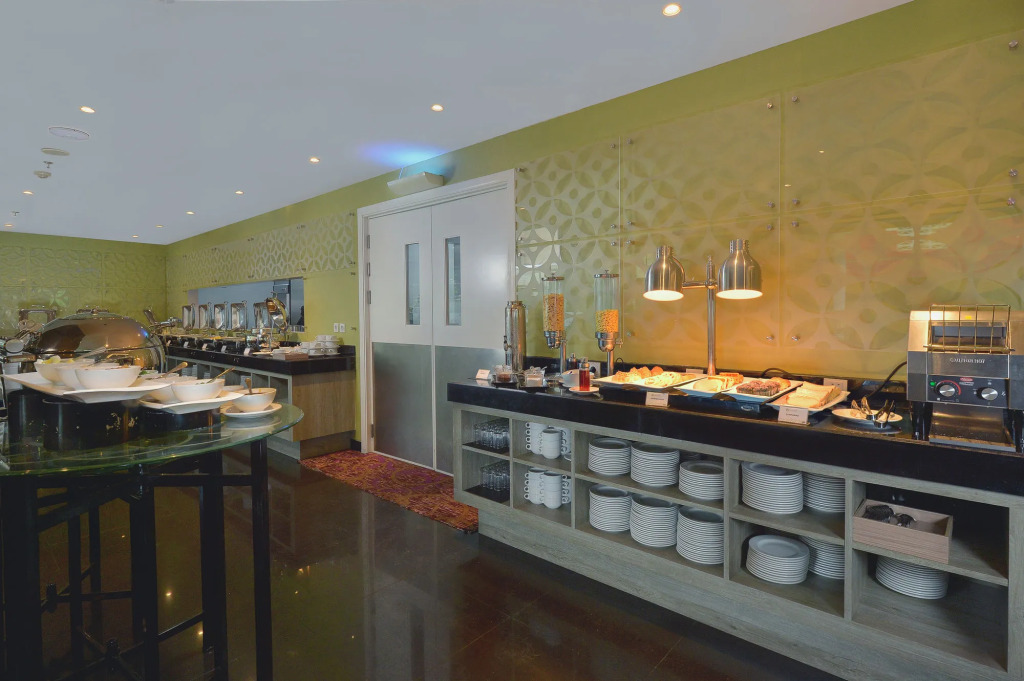 Platinum Adisucipto Hotel & Conference Center