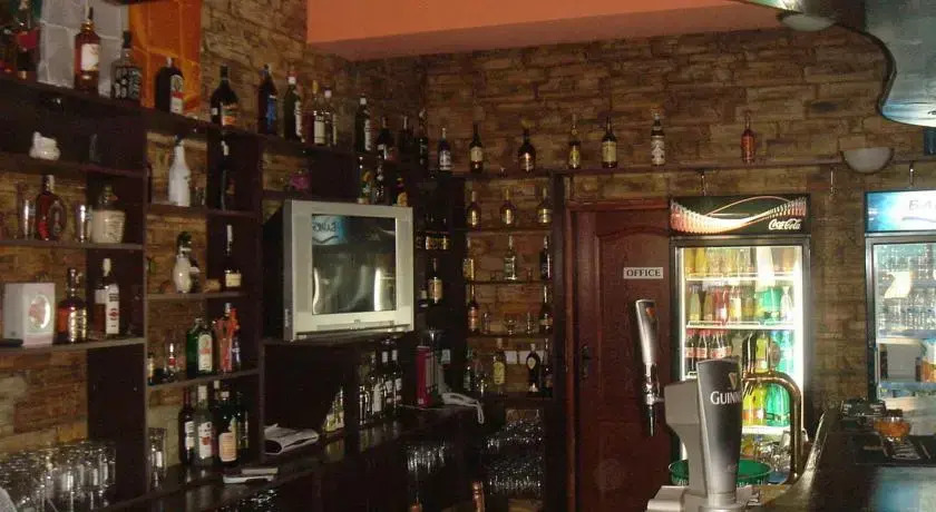 Irish Rover Hotel
