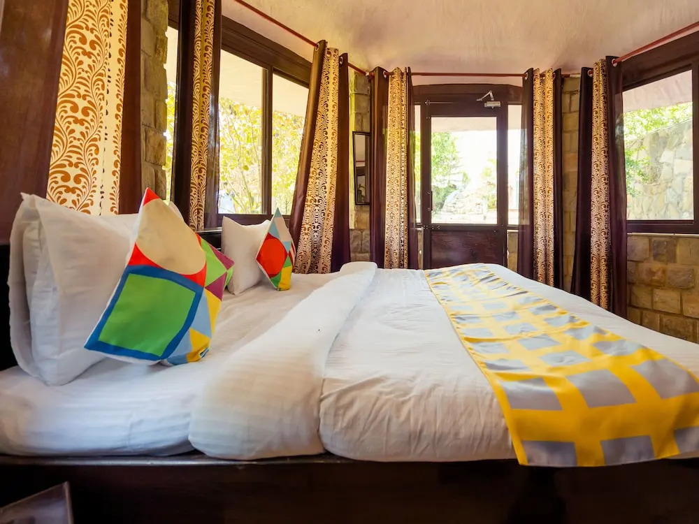OYO 13227 Home Peaceful 1BHK Mussoorie Bypass