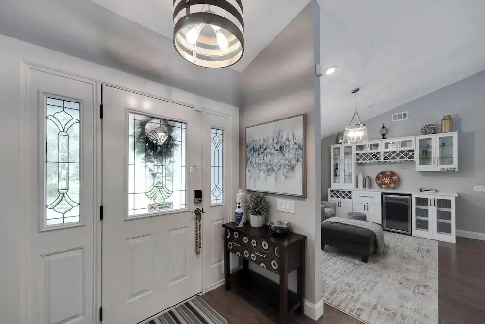 1331 Normandy Cir