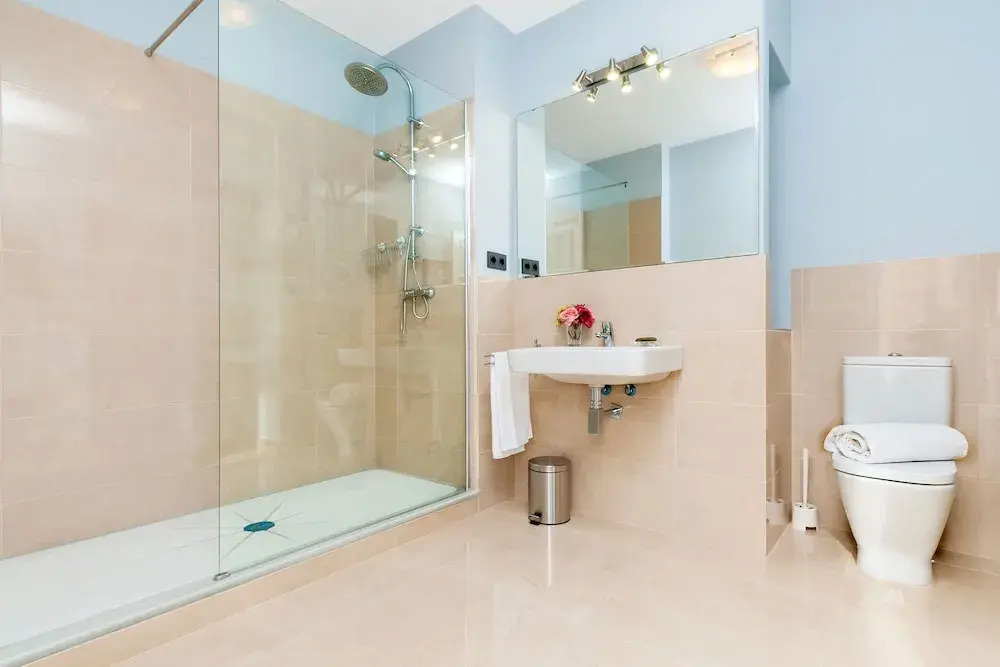 Spacious Apartment in Best Location for Sightseeing. Iris
