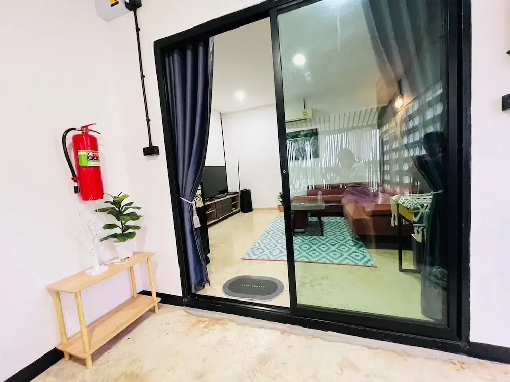Penguin Villa Resort & Bistro