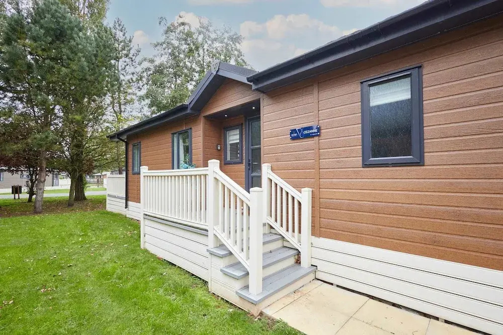 Host Stay Brackencroft Lodge
