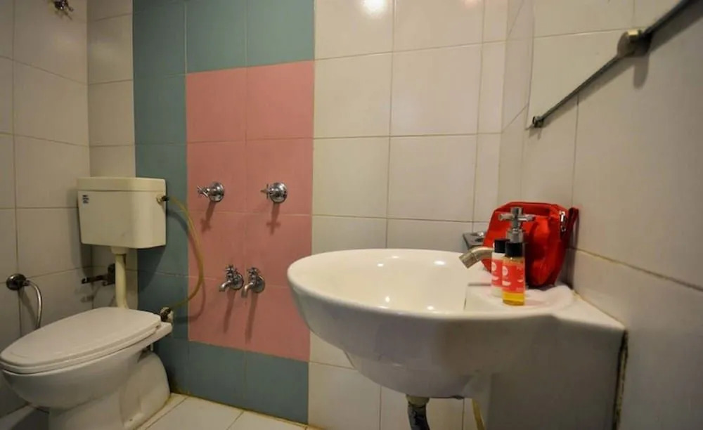 Simran Guest House