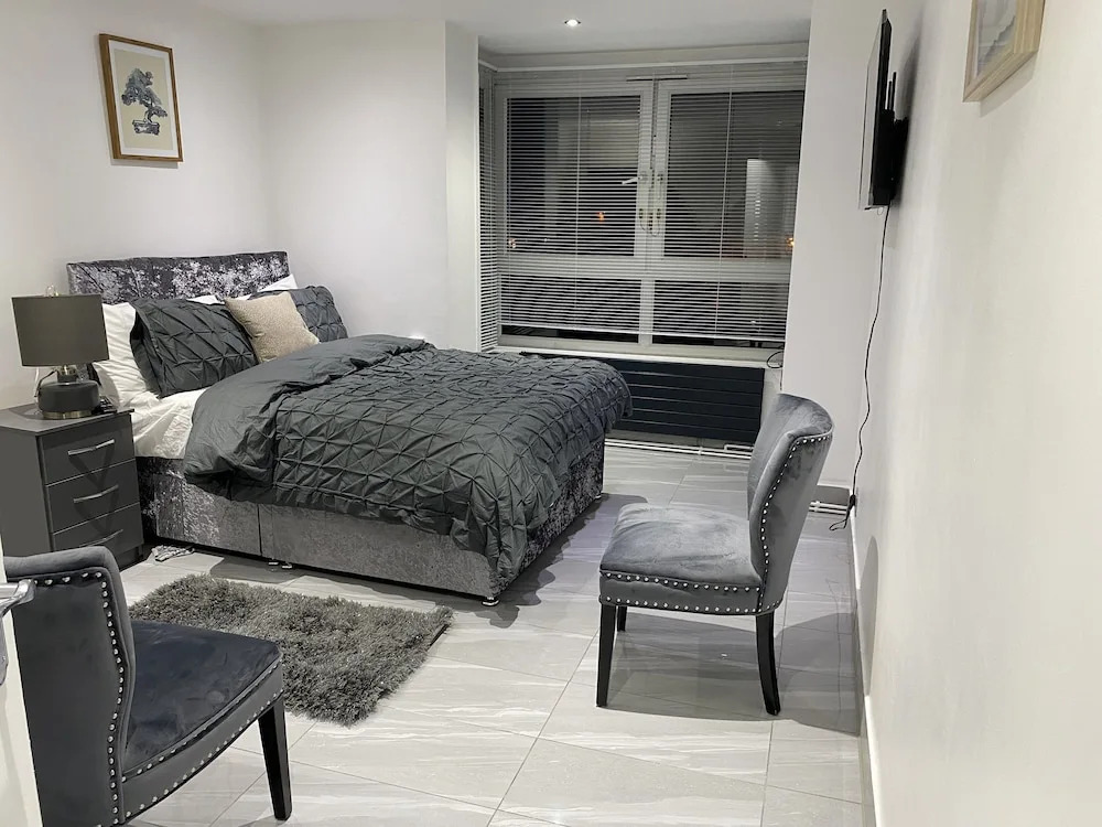 Luxurious 2-bed Apartment in Woolwich, London