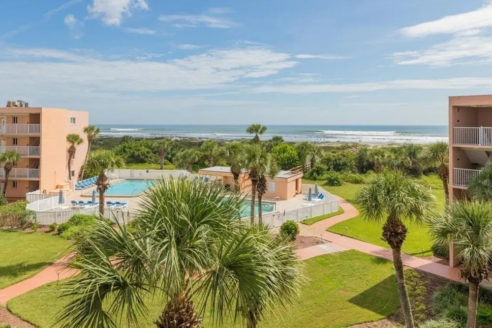 Stbt 405: Beachside Condo With Pool & Elevator 2 Bedroom Condo