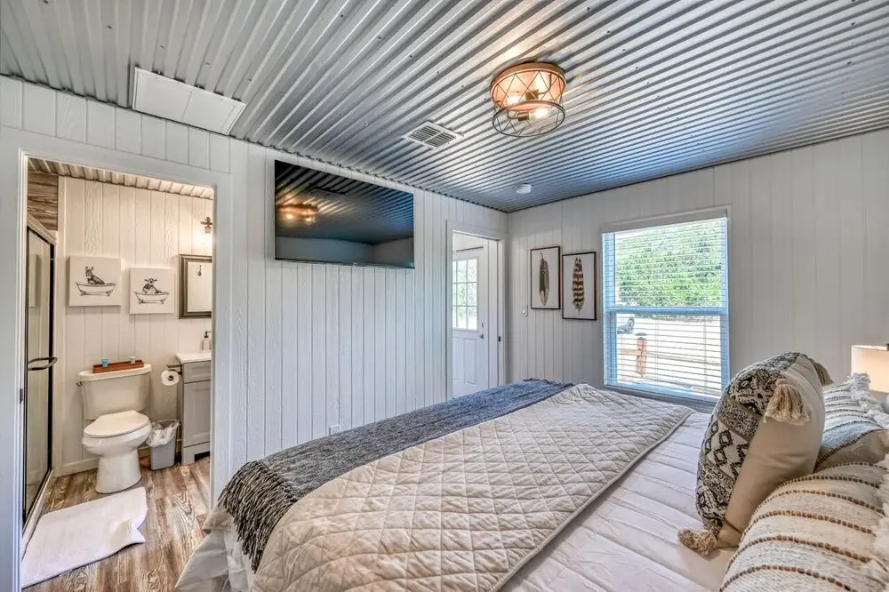 Luxury Casita- 3 mi to Main St W/hot Tub & Firepit