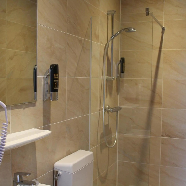 Aston City Hotel