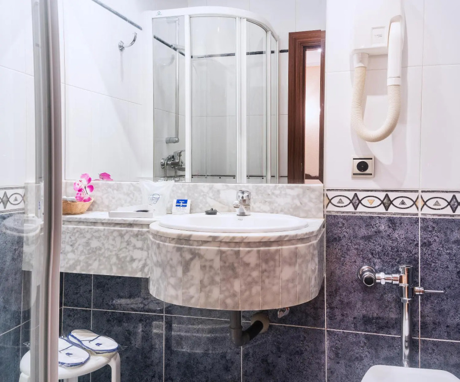 Hotel Castellano I