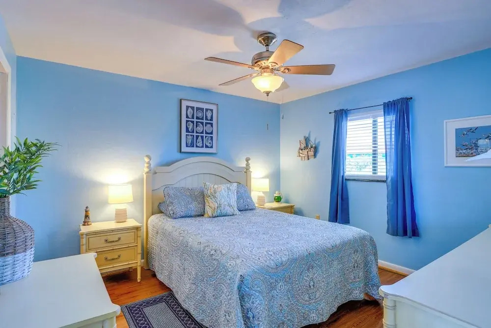Waterfront Duplex w/ Dock & Views: Near Town!