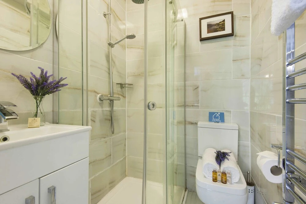 The Homely Westbourne Gardens Apartment - JCN