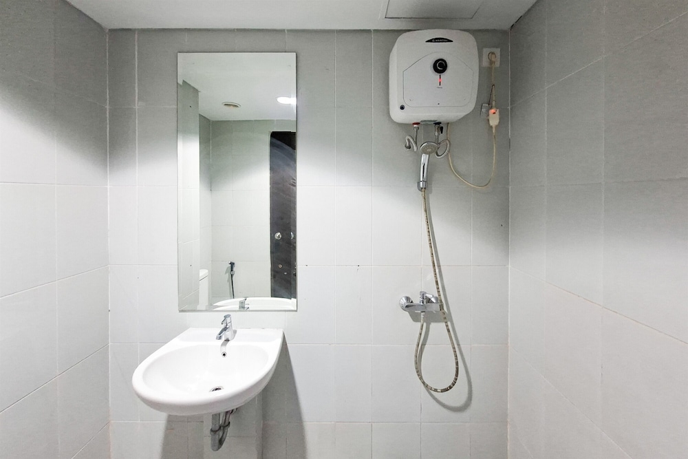 Neat 1Br For 2 Pax At Casa De Parco Apartment