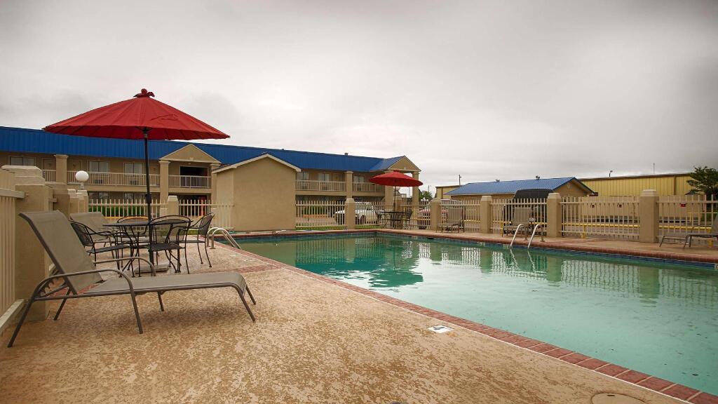 Inn of McAlester