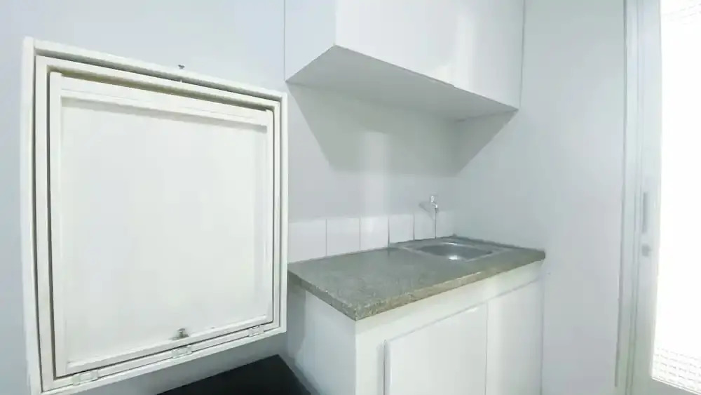 Stunning and Comfy Studio at Green Bay Pluit Apartment