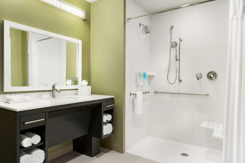 Home2 Suites By Hilton Menomonee Falls Milwaukee