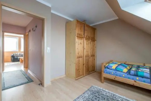 5504 Private Rooms