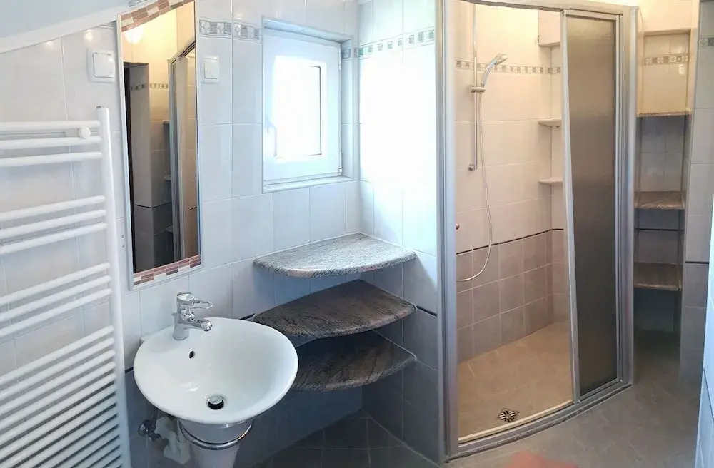 Beautiful 2-bed Apartment in Nin