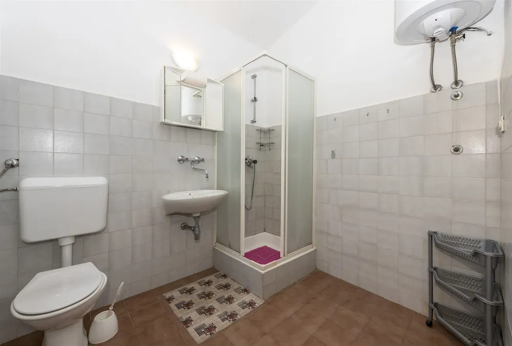 Apartments and Rooms Dragica