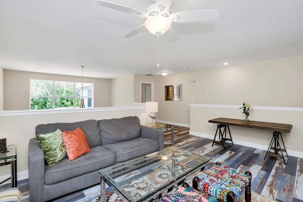 Paradise Palms 2908