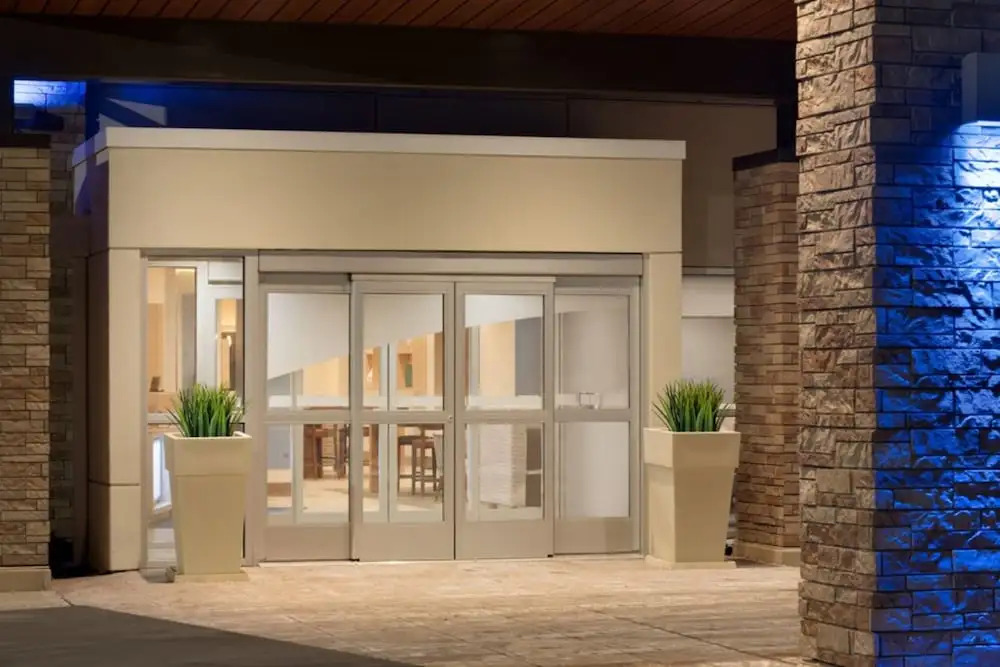 Holiday Inn Express & Suites Stevensville - Benton Harbor by IHG