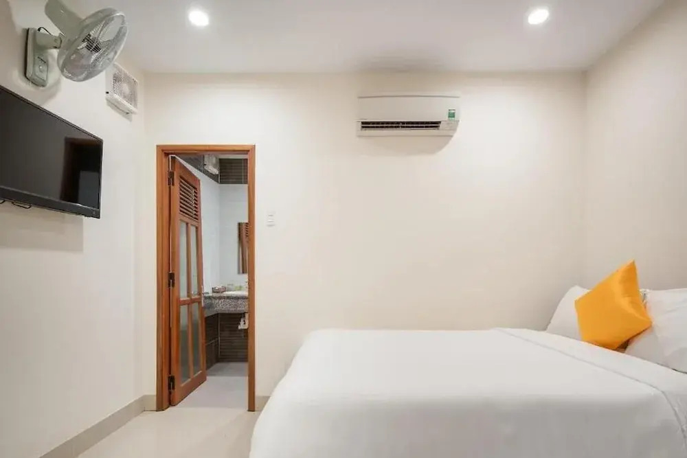 Lotus Rock Hotel DN - by BAY LUXURY