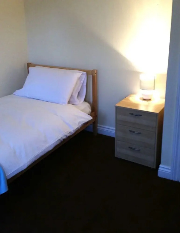 Livingston Ideal commuter House