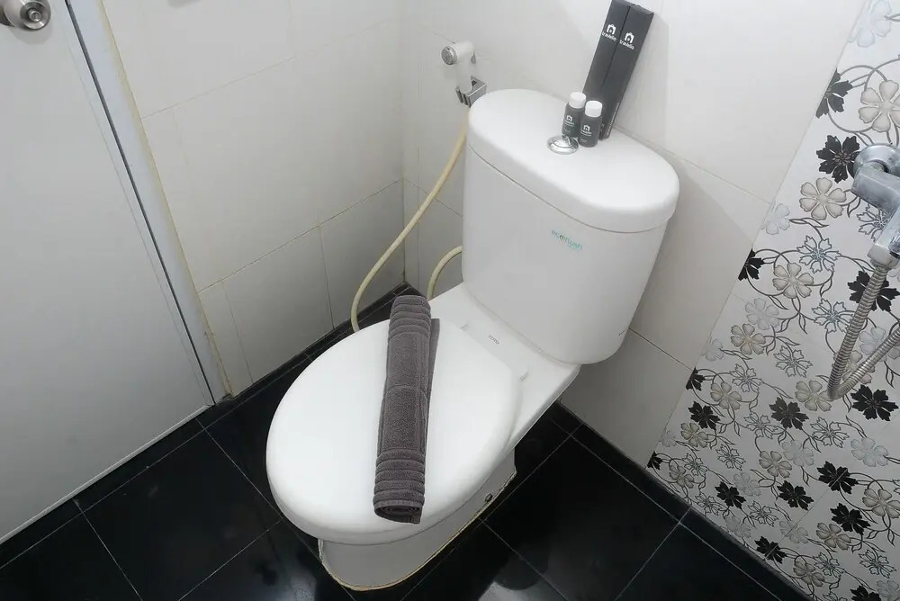 Tranquil and Comfy 2BR Bassura City Apartment near Mall By Travelio